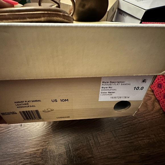 Closet blowout!!! Michael Kors sandals size 10. - Picture 4 of 4